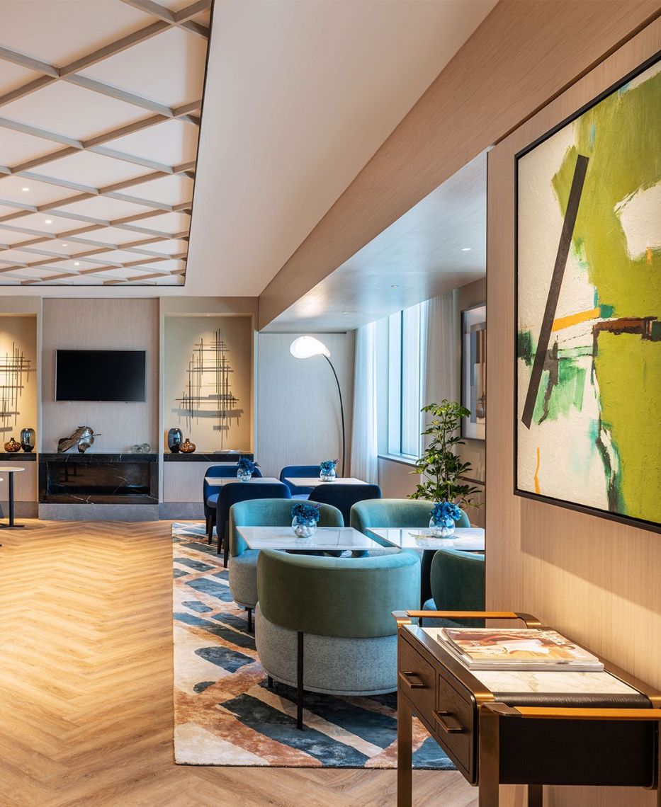 sheraton-moe-club-lounge-details-1110x1356.jpg
