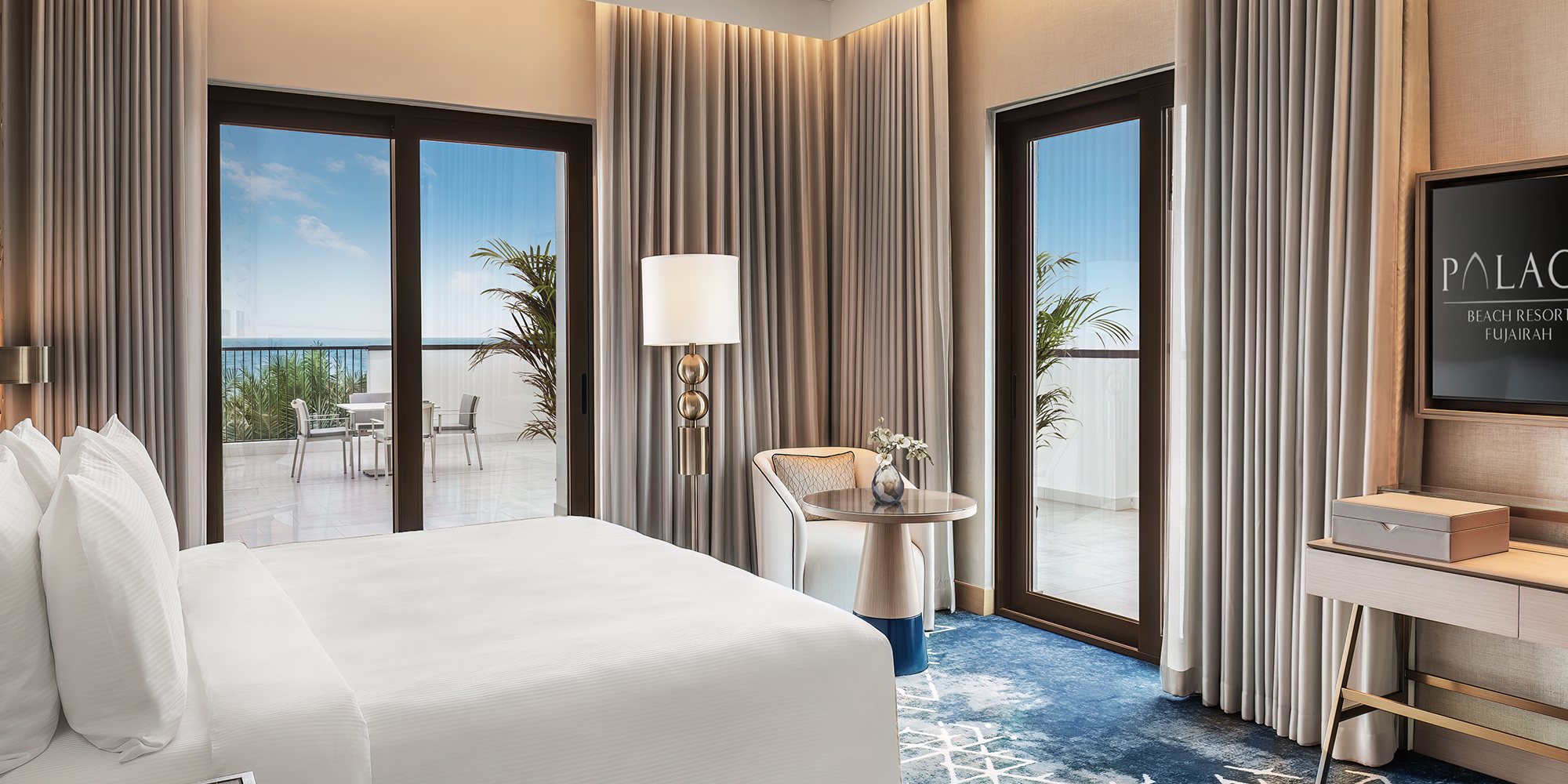 palace-beach-resort-fujairah-room-2000x1000.png