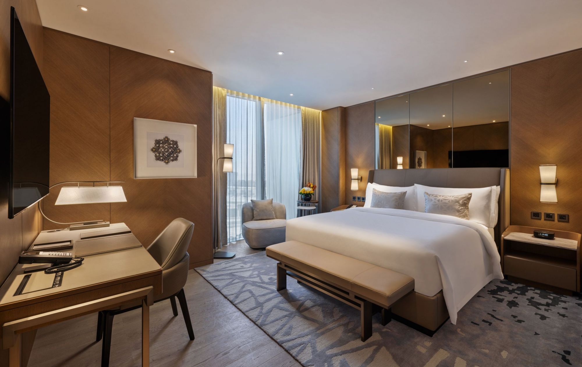st-regis-kuwait-guestroom-2000x1262.jpg