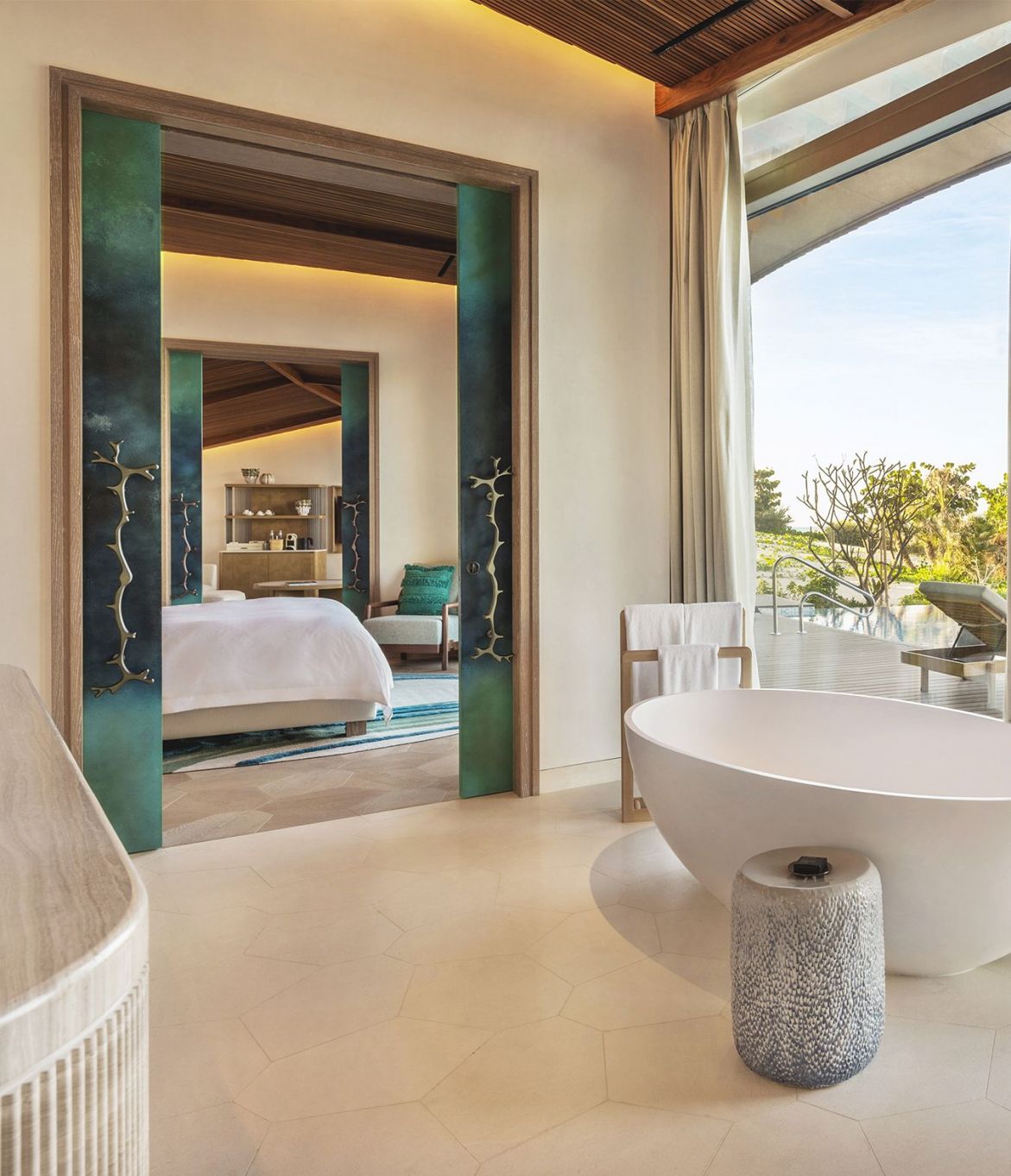 st-regis-red-sea-resort-dune-bathroom-1350x1570 2.jpg