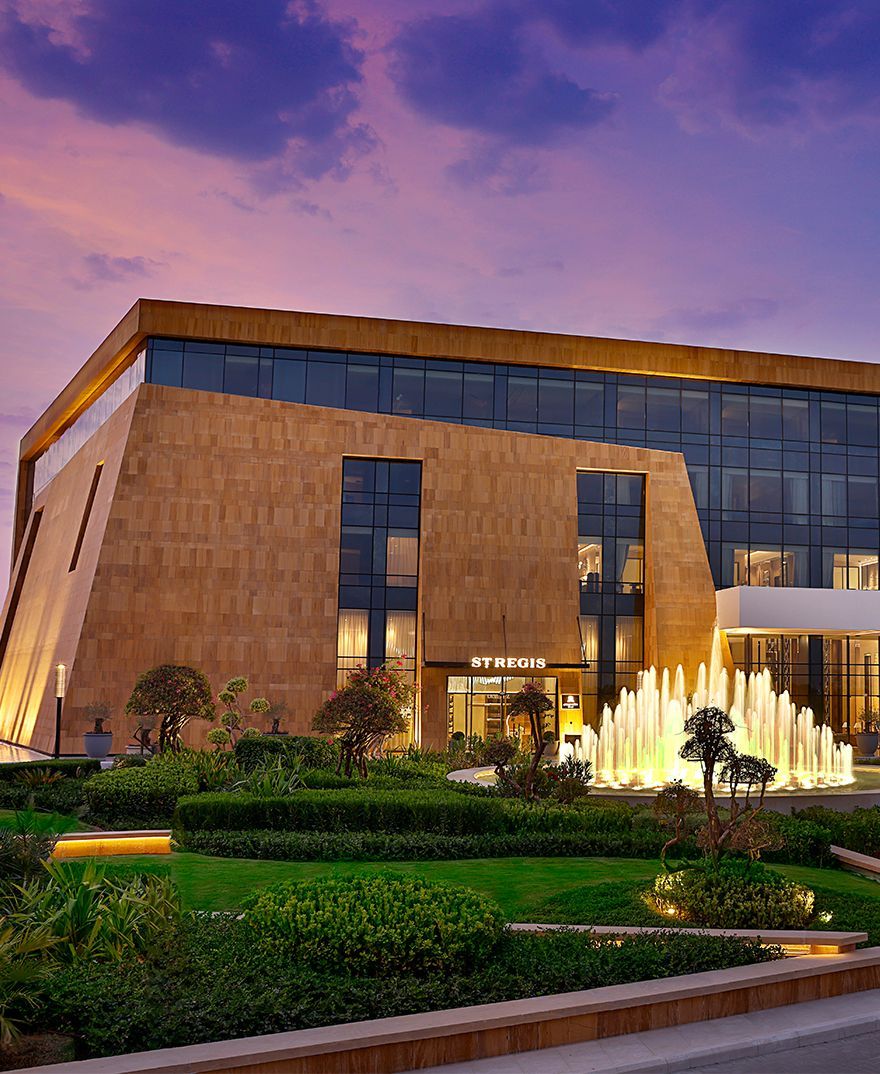 st-regis-riyadh-exterior-880x1074.jpg
